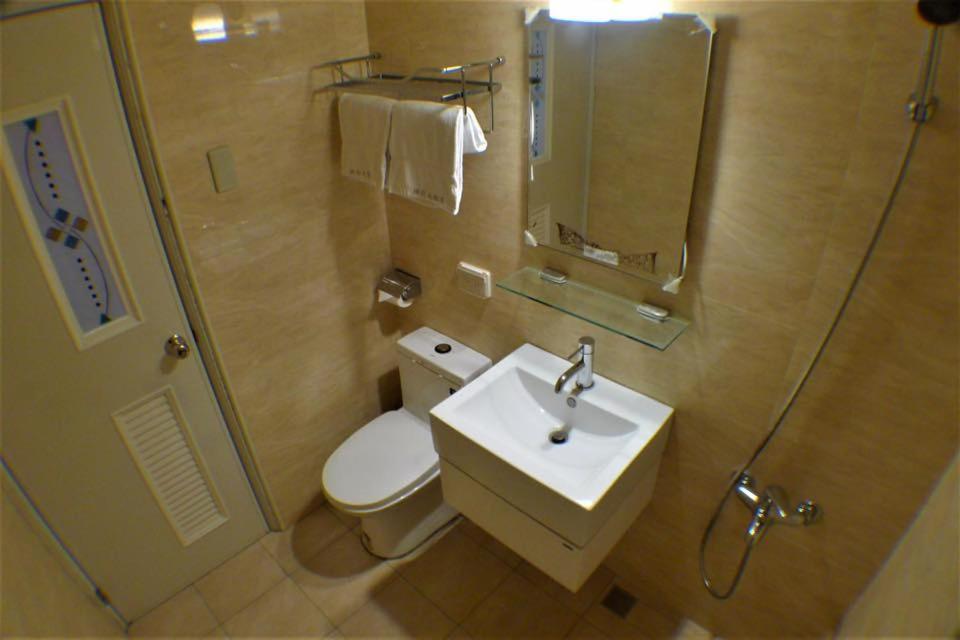 Lo Fo Hotel Taichung Bagian luar foto