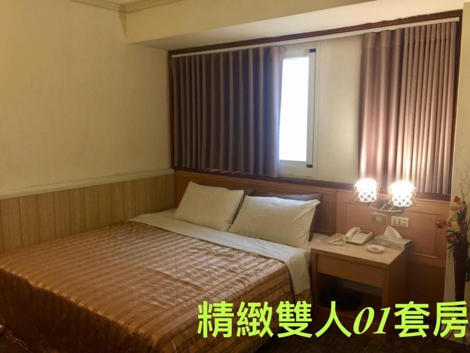 Lo Fo Hotel Taichung Bagian luar foto