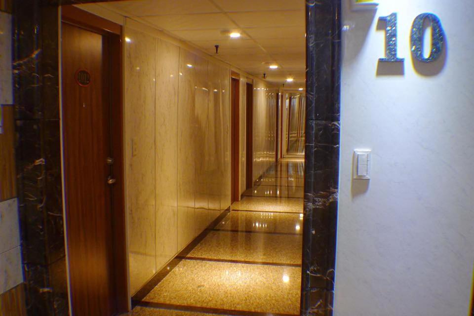 Lo Fo Hotel Taichung Bagian luar foto